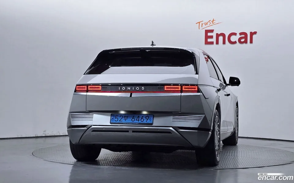 Hyundai Ioniq 5 2022 — thumbnail 4