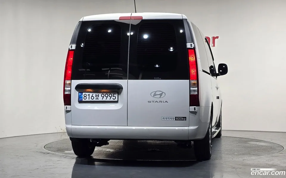 Hyundai Staria L3.5 5 2025 — thumbnail 4