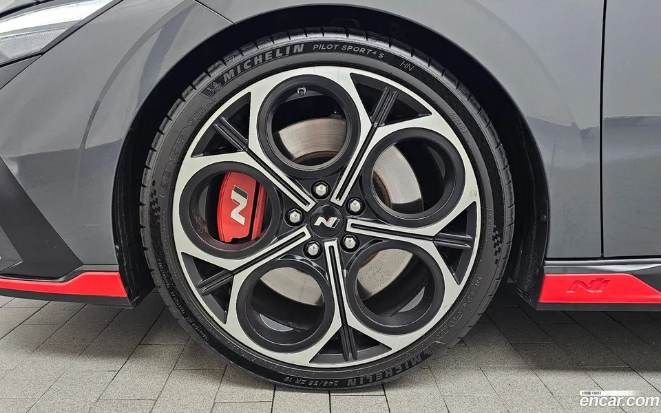 Hyundai Avante CN7 2.0 N 2025 — thumbnail 2