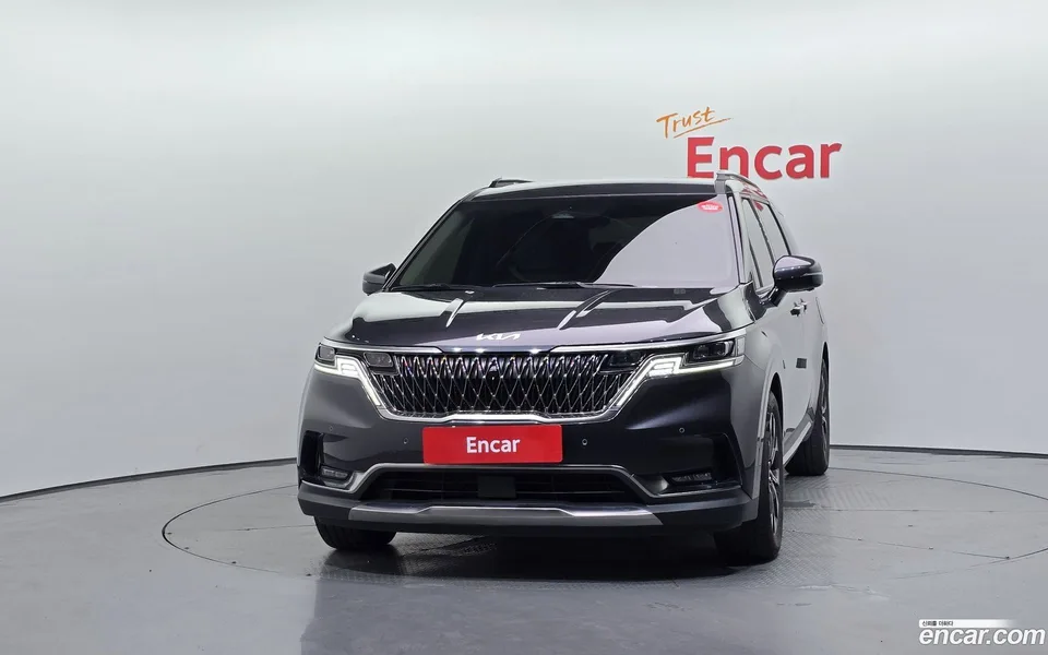 Kia Carnival 9 2022 — thumbnail 3