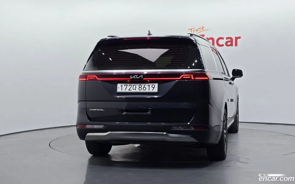 Kia Carnival 9 2022 — thumbnail 4
