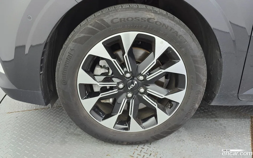 Kia Carnival 9 2022 — thumbnail 5