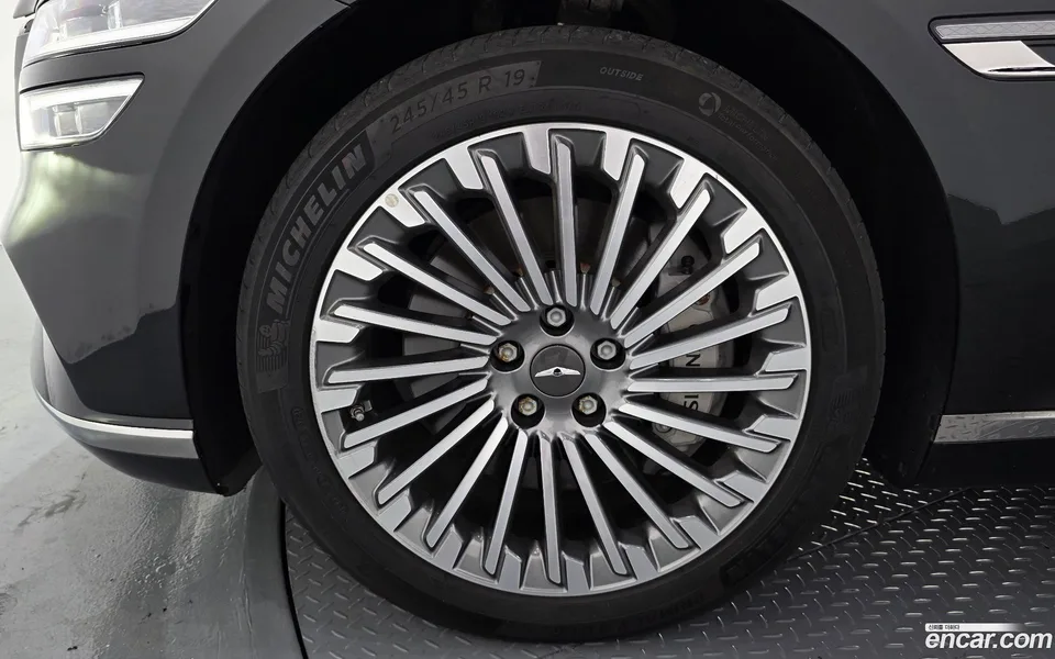 Genesis Electrified G80 e-AWD 2022 — thumbnail 5