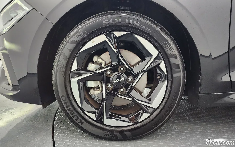 Kia K5 2.0 2025 — thumbnail 5