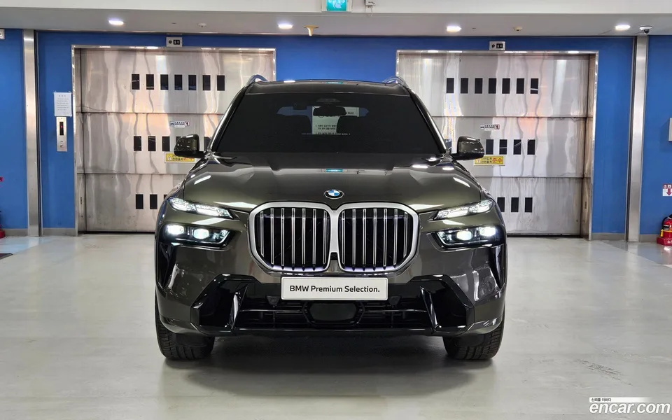 BMW X7 xDrive 40i M 6 2026 — thumbnail 3