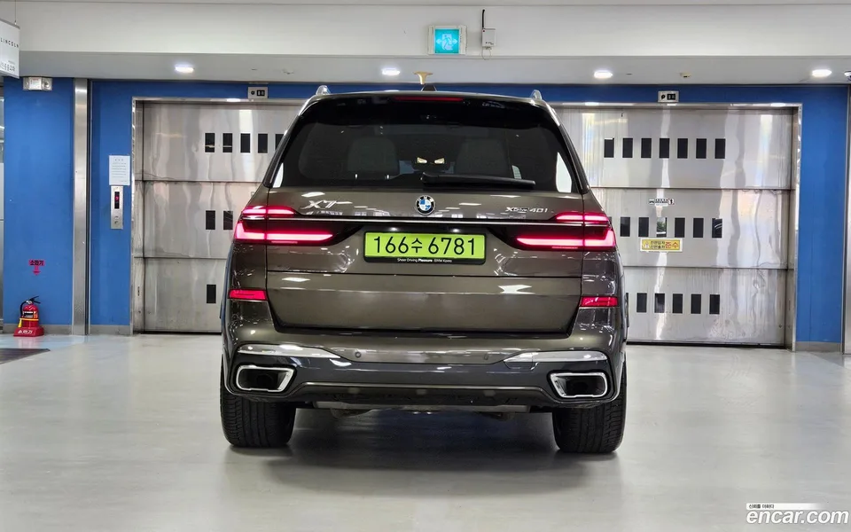 BMW X7 xDrive 40i M 6 2026 — thumbnail 4