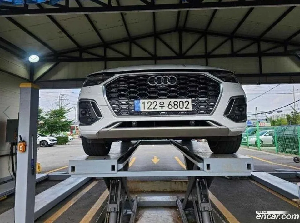 Audi Q5 40 TDI 2022 — photo 1, buy with delivery to Moscow