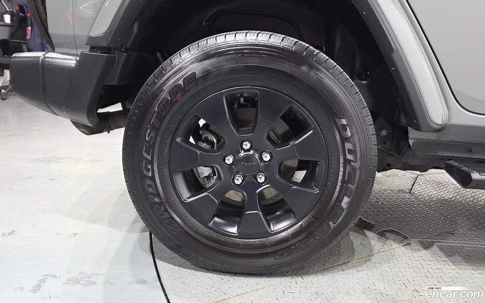 Jeep Wrangler 2.0 4 2023 — thumbnail 5