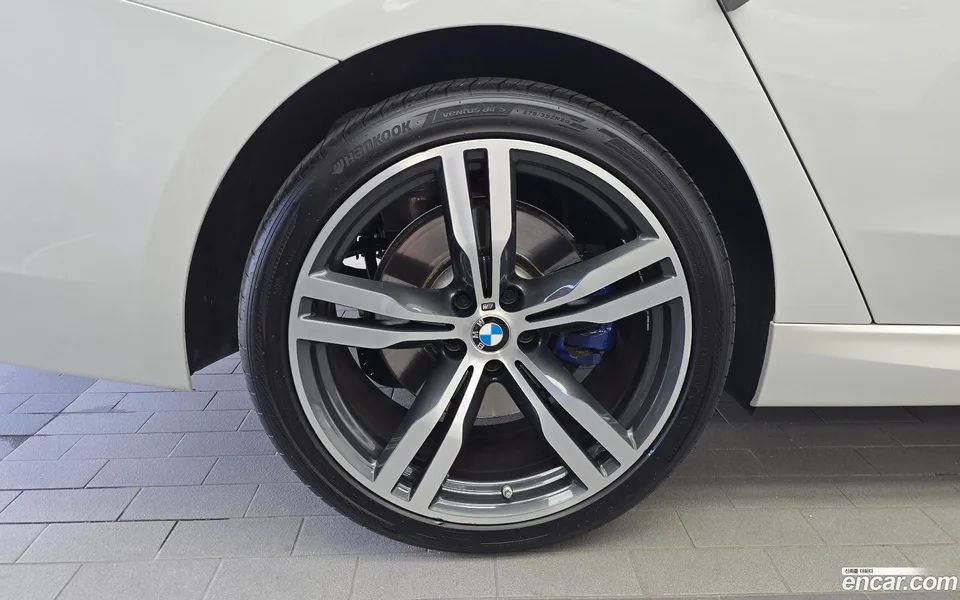 BMW 6 Series GT 630i xDrive M 2023 — thumbnail 2