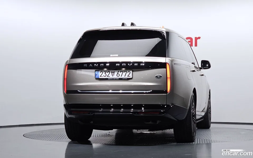 Land Rover Range Rover P530 AB LWB 2023 — миниатюра 4