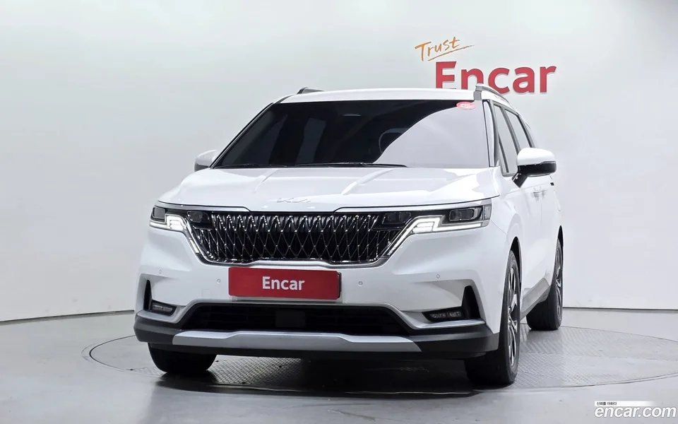 Kia Carnival 9 2022 — thumbnail 3