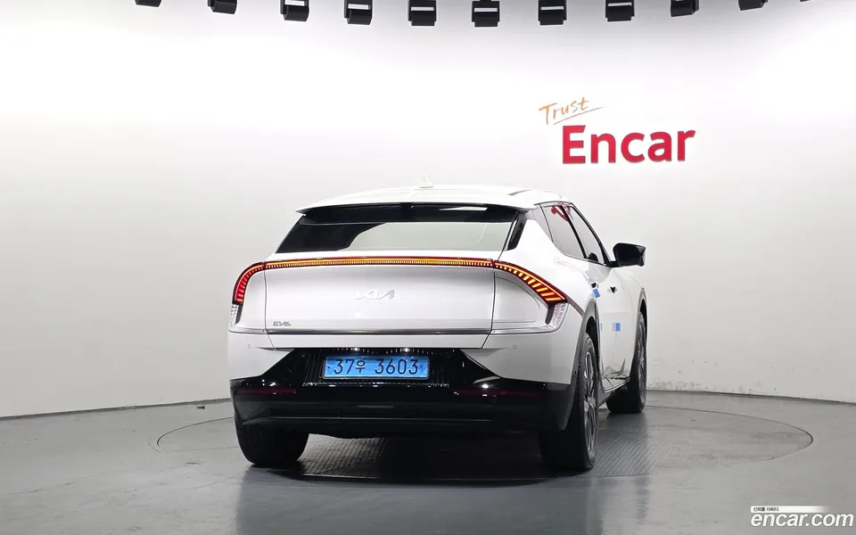 Kia EV6 2024 — thumbnail 4
