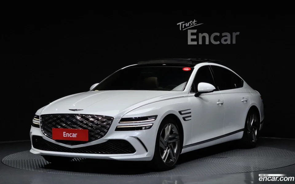Genesis G80 2.5 2WD 2025 — photo 1, buy with delivery to Moscow