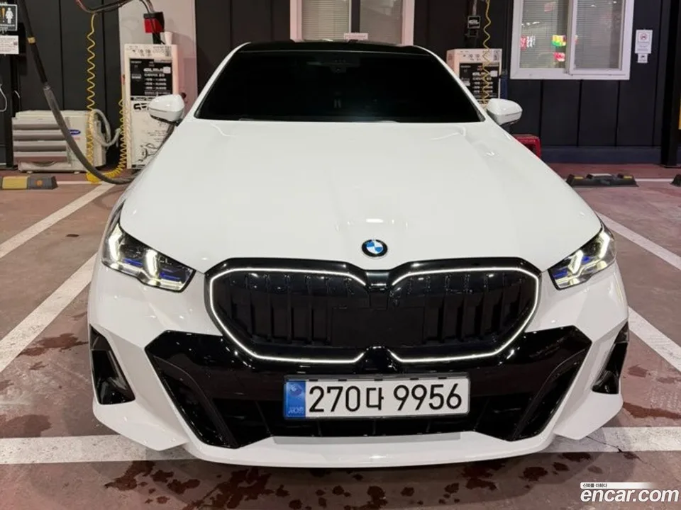 BMW 5 Series 2025