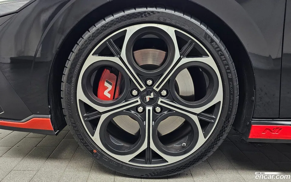 Hyundai Avante CN7 2.0 N 2025 — thumbnail 2