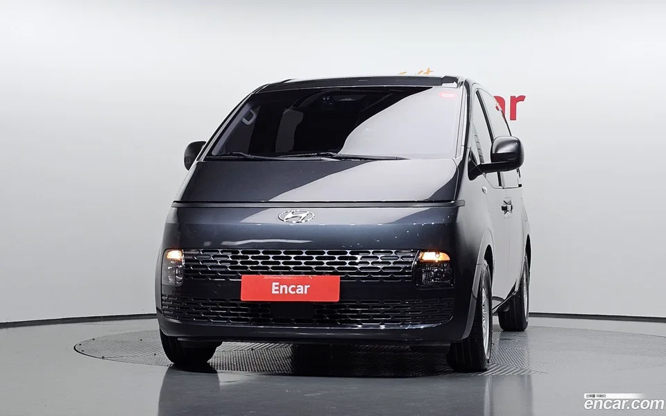 Hyundai Staria 5 2022 — thumbnail 3