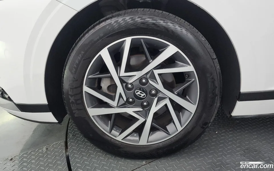 Hyundai Grandeur 2.5 2WD 2024 — thumbnail 2