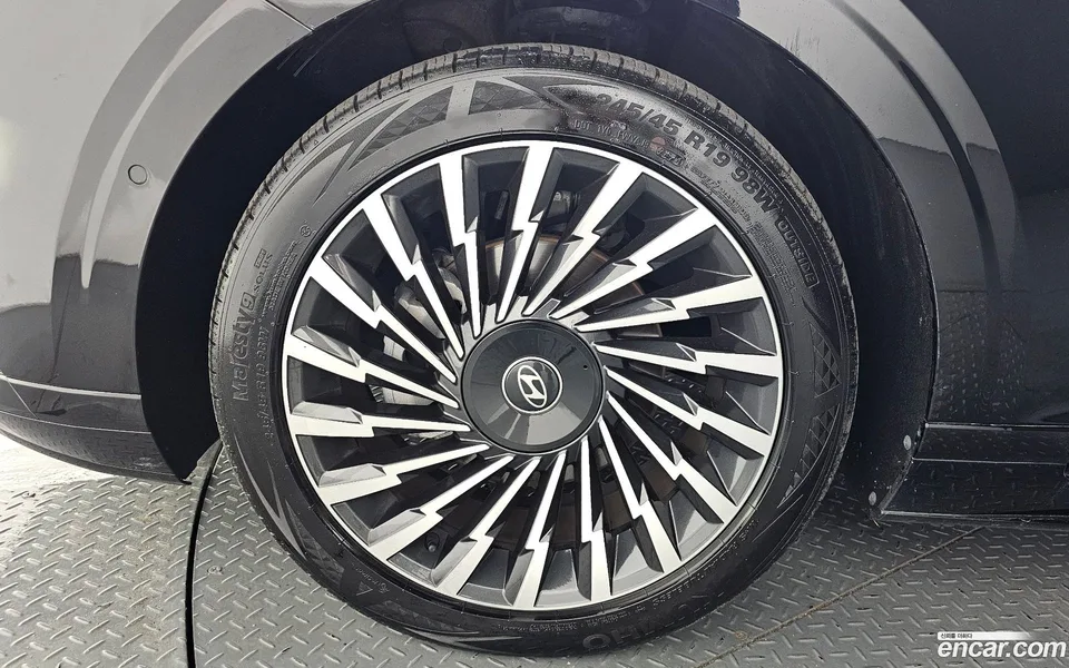 Hyundai Grandeur Hybrid 2024 — thumbnail 5