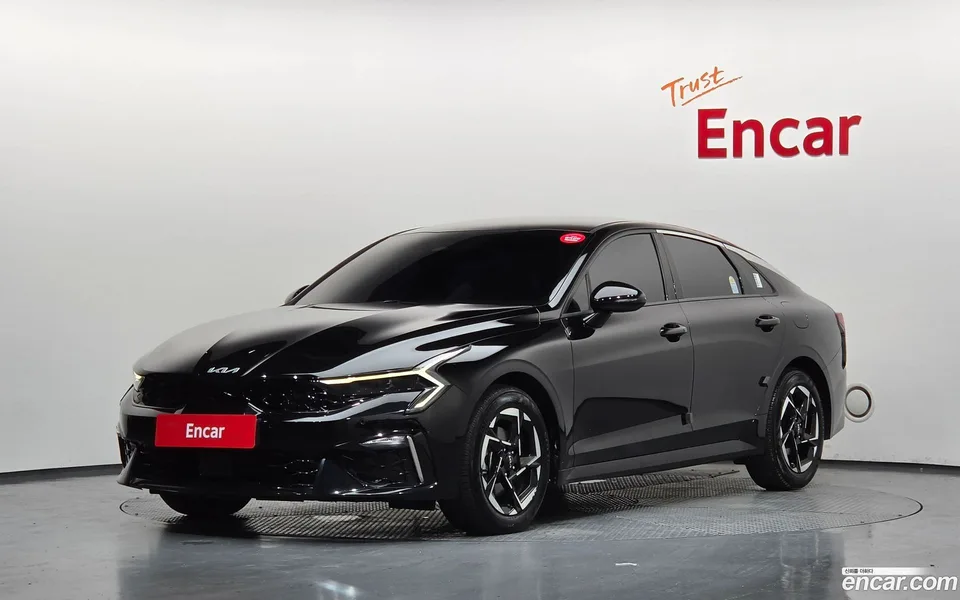 Kia K5 2.0 2025 — photo 1, buy with delivery to Moscow