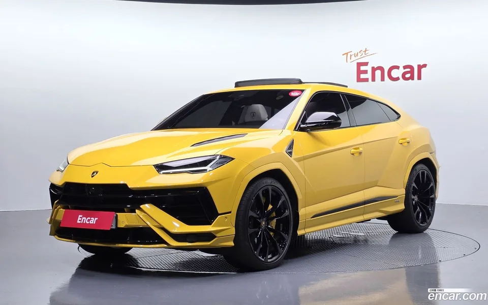 Lamborghini Urus 4.0 V8 S 2024 — photo 1, buy with delivery to Moscow