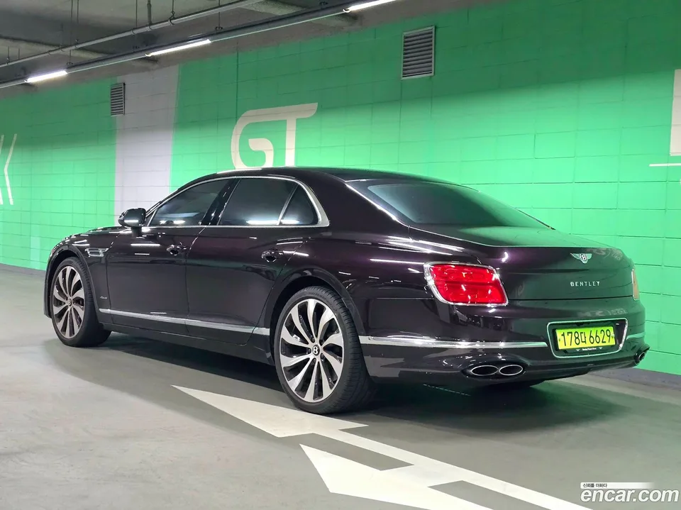Bentley Flying Spur 4.0 2024 — миниатюра 4