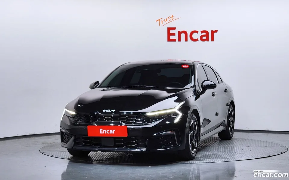 Kia K5 2.0 2024 — thumbnail 3