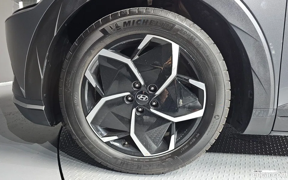 Hyundai Ioniq 5 2024 — thumbnail 5