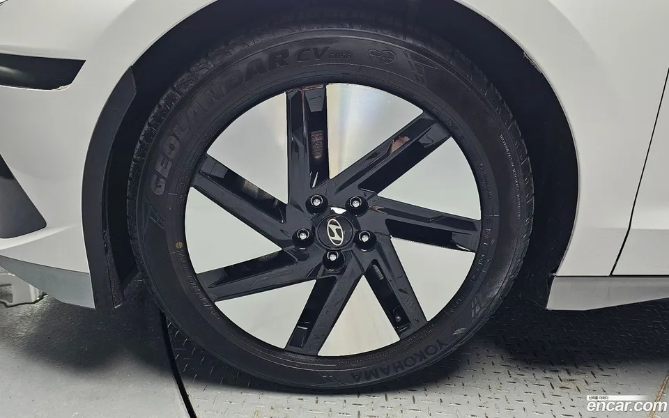 Hyundai Ioniq 6 2022 — thumbnail 2