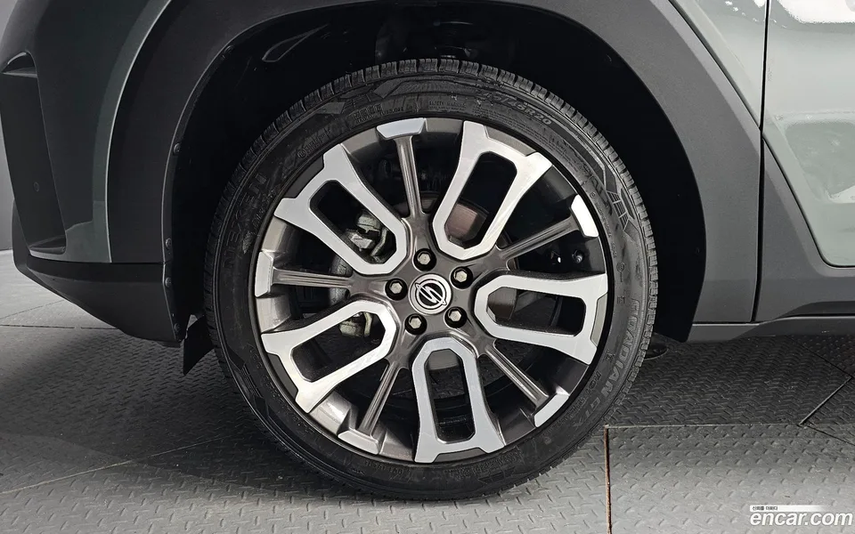 KG Mobility Torres 1.5 4WD 2023 — thumbnail 5
