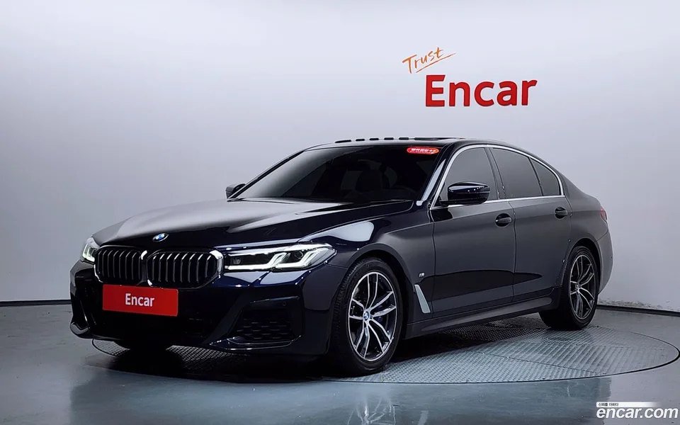BMW 5 Series 520i M 2022 — photo 1, buy with delivery to Moscow