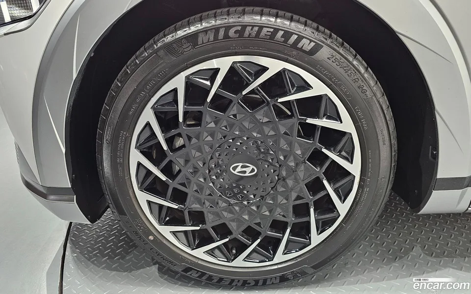 Hyundai Ioniq 5 2022 — thumbnail 2