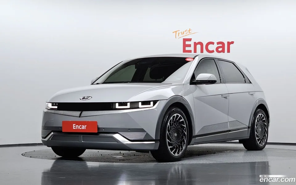 Hyundai Ioniq 5 2022 — photo 1, buy with delivery to Moscow