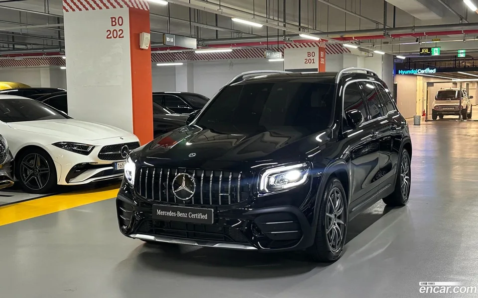 Mercedes-Benz GLB-Class AMG GLB35 4MATIC 2023 — photo 1, buy with delivery to Moscow