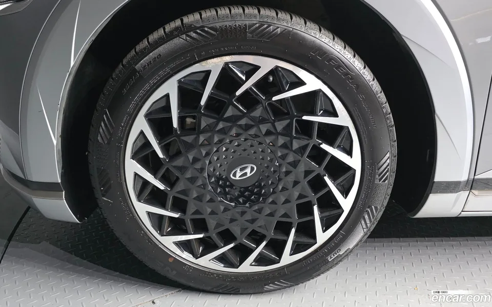 Hyundai Ioniq 5 AWD 2022 — thumbnail 5