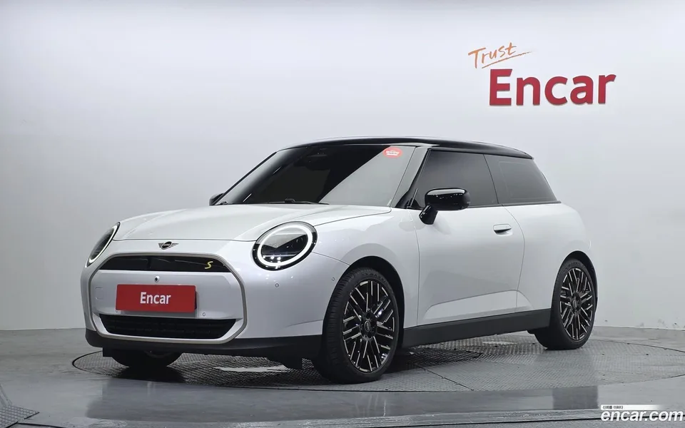 MINI Cooper Electric 2024