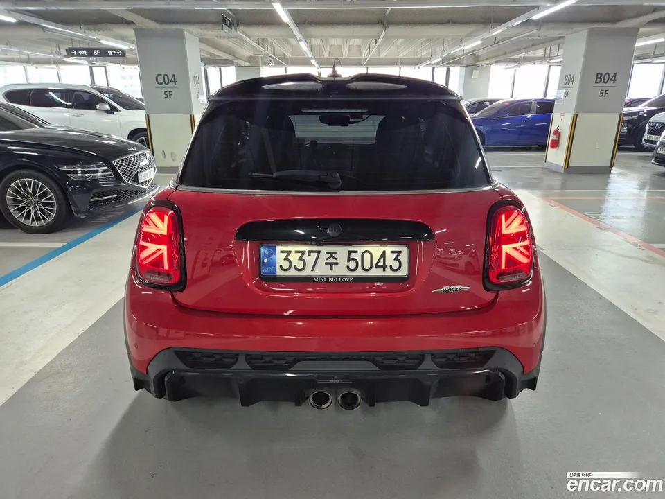 MINI Cooper S JCW 2023 — thumbnail 2