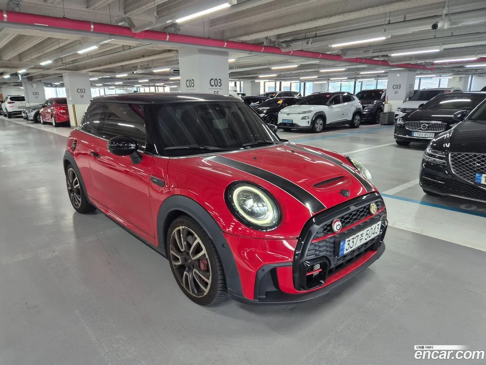 MINI Cooper S JCW 2023 — thumbnail 3