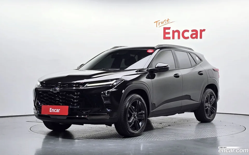 Chevrolet Trax Crossover 1.2 ACTIV 2023 — photo 1, buy with delivery to Moscow