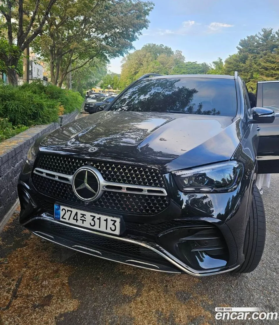 Mercedes-Benz GLE-Class GLE450 4MATIC AMG Line 2023 — фото 1, купить с доставкой в Москву