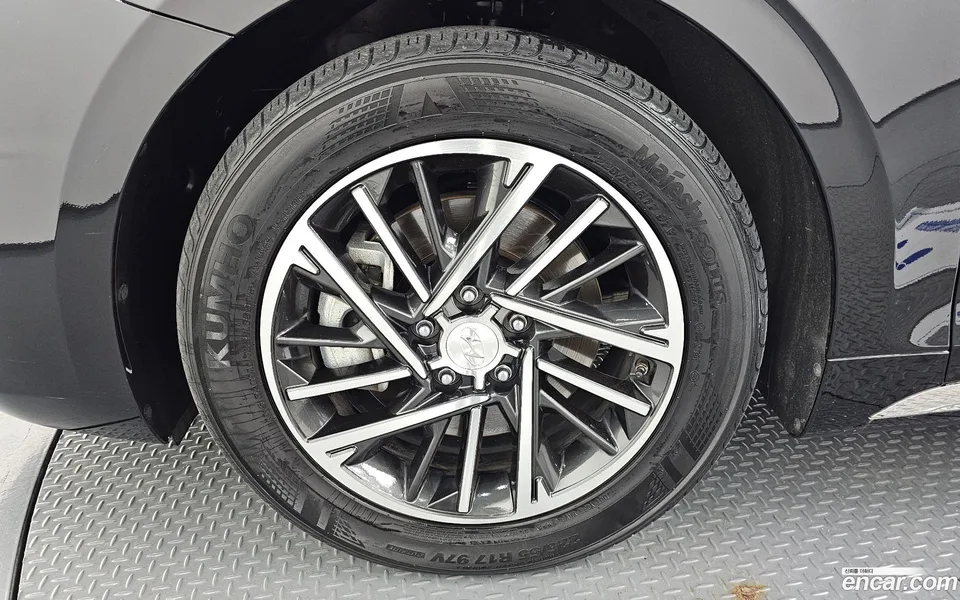 Hyundai Grandeur IG 3.0 LPi () 2022 — thumbnail 2