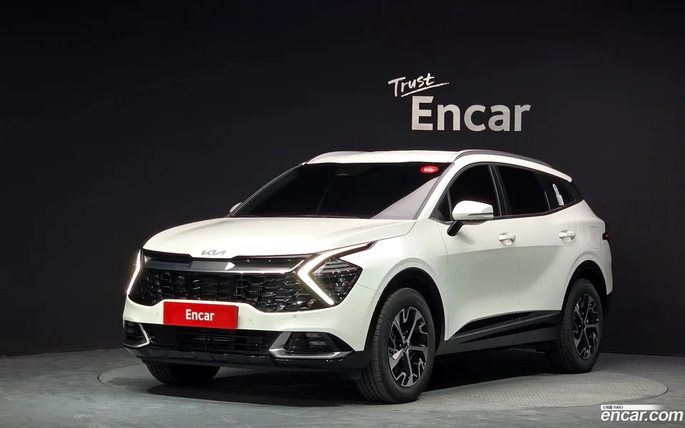 Kia Sportage Hybrid 2WD 2024 — photo 1, buy with delivery to Moscow