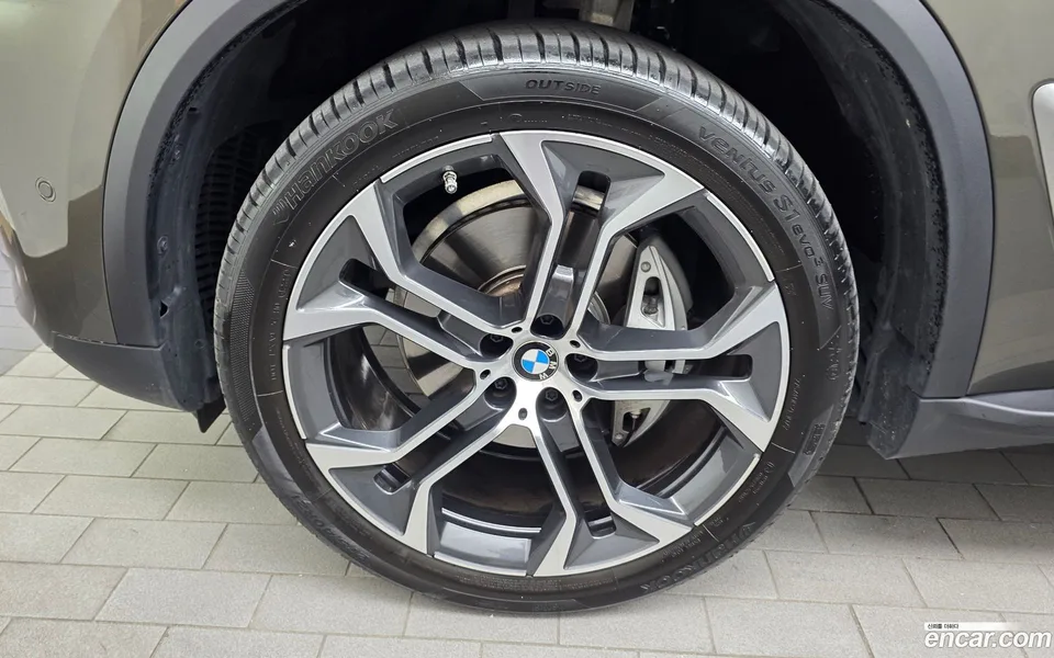 BMW X5 xDrive 40i xLine 2025 — thumbnail 2