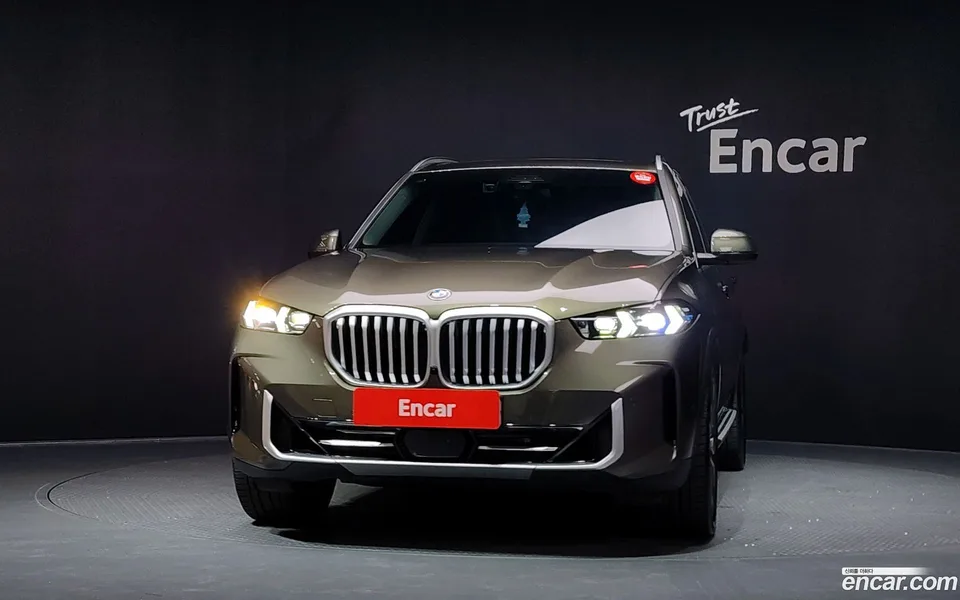 BMW X5 xDrive 40i xLine 2025 — thumbnail 3