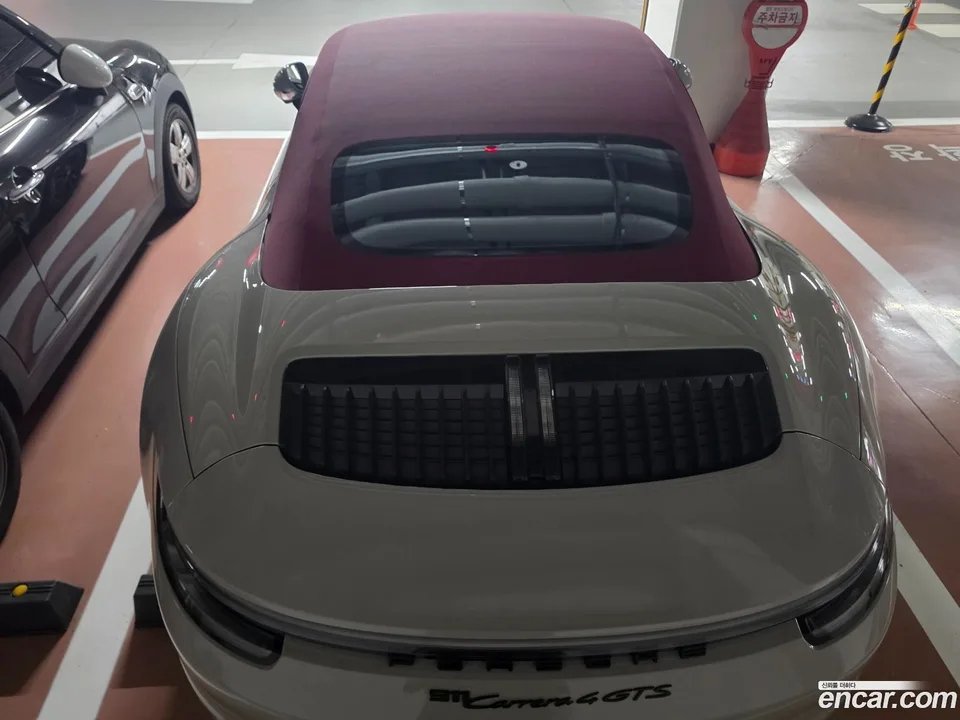 Porsche 911 (992) 4 GTS 2022 — миниатюра 4