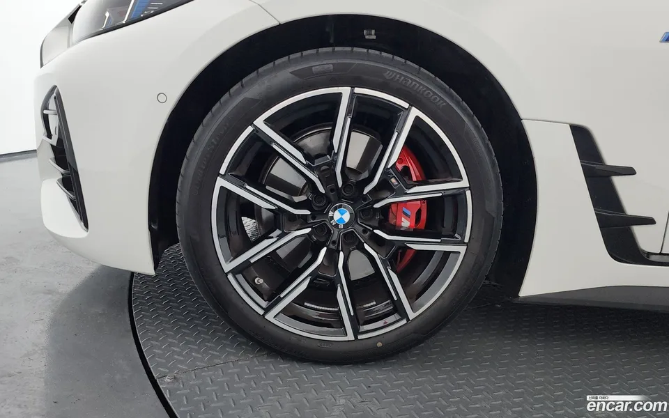 BMW 4 Series 420i M 2025 — миниатюра 2