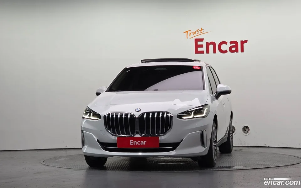 BMW 2 Series Active Tourer 218d 2023 — thumbnail 3