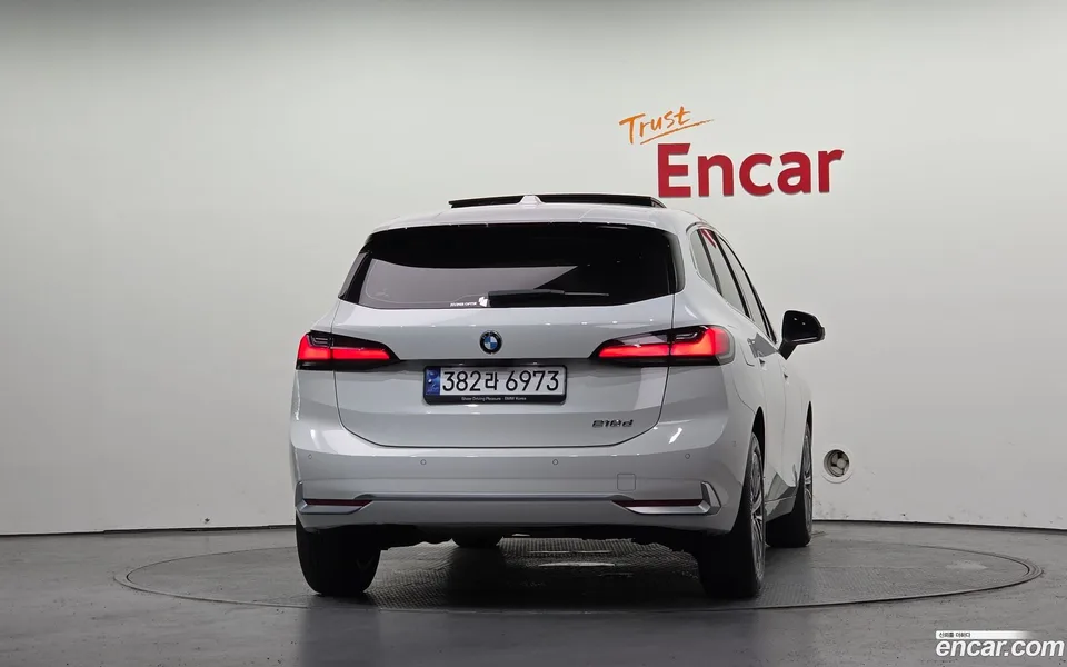BMW 2 Series Active Tourer 218d 2023 — thumbnail 4