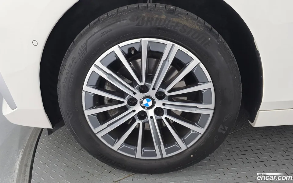 BMW 2 Series Active Tourer 218d 2023 — thumbnail 5