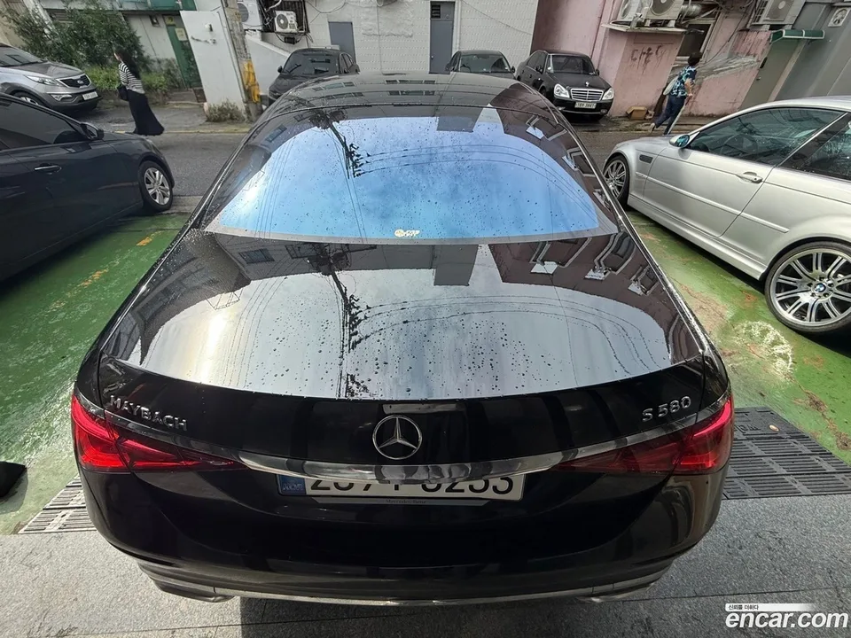 Mercedes-Benz S-Class S580 4MATIC 2025 — thumbnail 4
