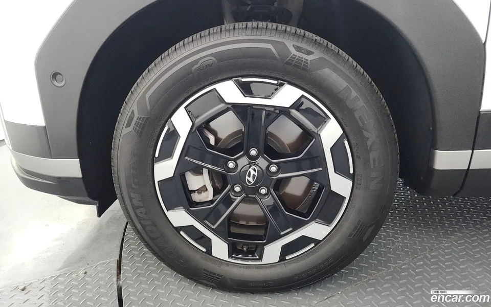 Hyundai SantaFe 2.5T 2WD 2025 — thumbnail 5